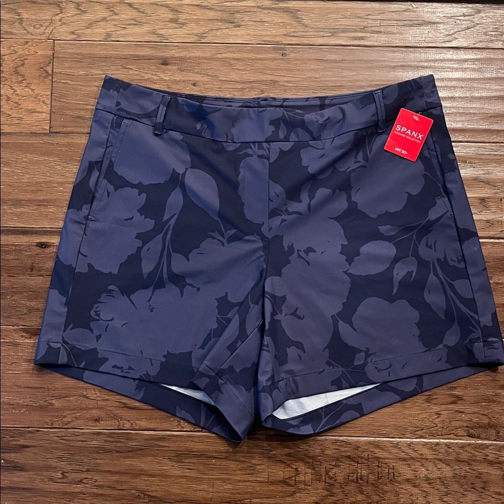 SPANX Women’s Sunshine 6” Shorts in Navy Floret Size XL